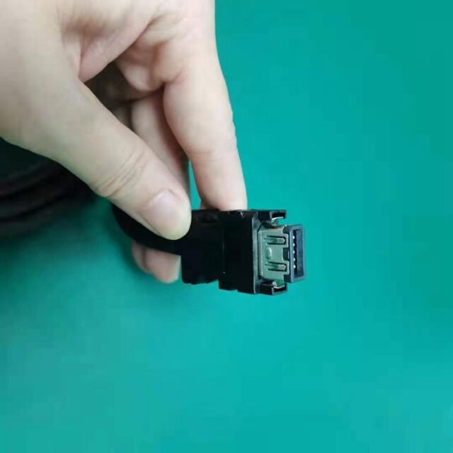 MR-J3ENCBL5M-A1-L detail