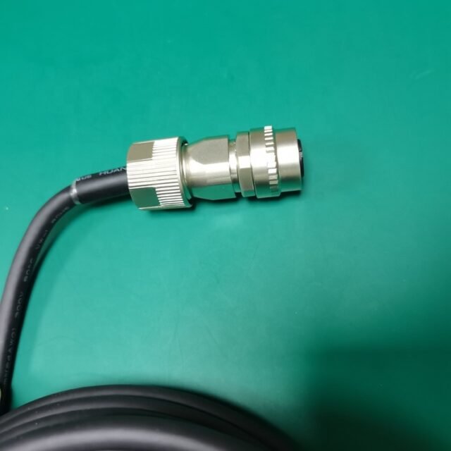 MR-J3ENSCBL5M-H circular connector