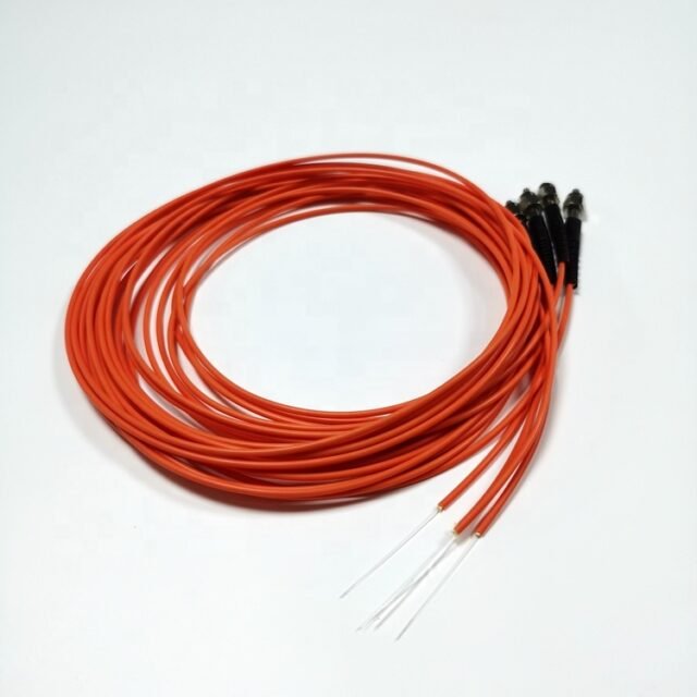Orange SMA905 medical fiber close-up